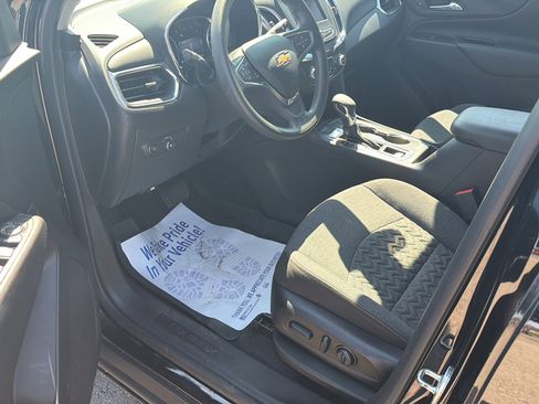 Used 2022 Chevrolet Equinox LT image 8