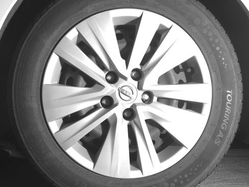Used 2025 Nissan Sentra S FWD image 12