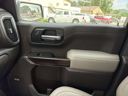 Used 2020 GMC Sierra 1500 SLT w/ SLT Convenience Package AWD/4WD image 26