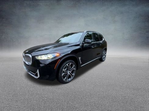 Used 2024 BMW X5 xDrive40i w/ Premium Package AWD/4WD image 9
