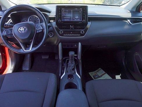 Certified 2022 Toyota Corolla Cross LE AWD/4WD image 28