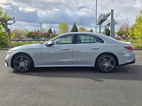 New 2026 Mercedes-Benz E 350 4MATIC Sedan image 3