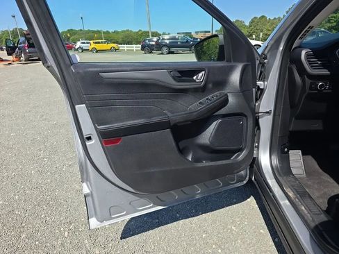 Used 2023 Ford Escape Active AWD/4WD image 37