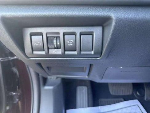 Used 2025 Subaru Outback Limited image 27