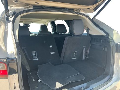 Used 2024 MAZDA CX-90 3.3 Turbo w/ Preferred Package AWD/4WD image 22