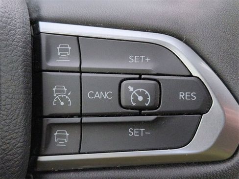 Certified 2023 Jeep Compass Limited image 20