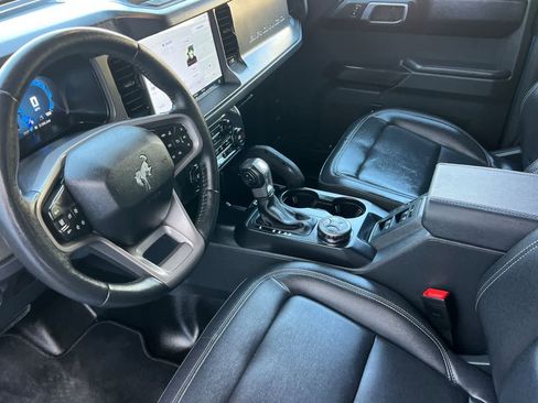Used 2025 Ford Bronco Badlands AWD/4WD image 12