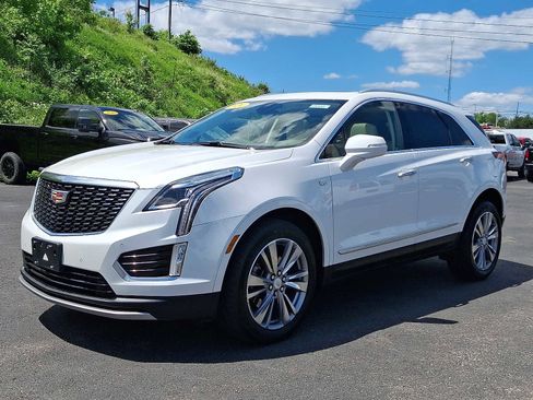 Used 2024 Cadillac XT5 Premium Luxury AWD/4WD image 3