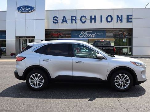Certified 2020 Ford Escape SE AWD/4WD image 2
