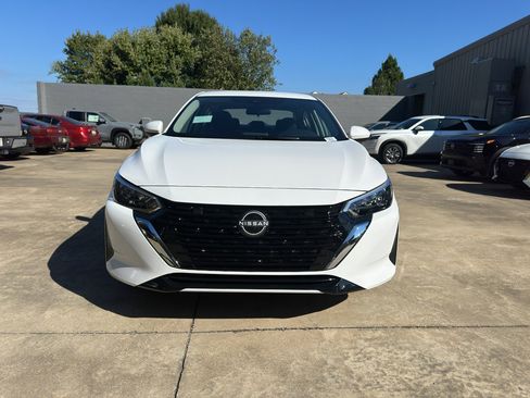 New 2025 Nissan Sentra S image 9