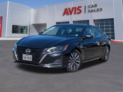 Used 2024 Nissan Altima 2.5 SV