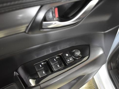 Used 2020 MAZDA CX-5 Touring FWD image 8