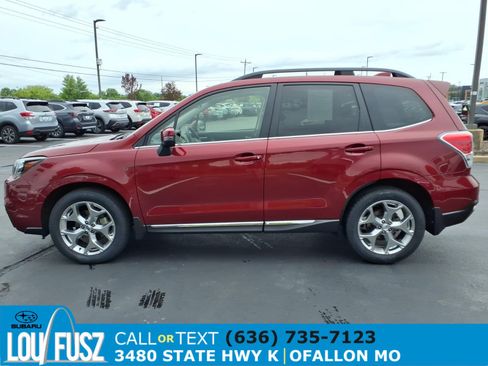 Used 2017 Subaru Forester 2.5i Touring AWD/4WD image 4