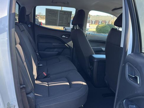 Certified 2022 Chevrolet Colorado LT w/ LT Convenience Package image 11