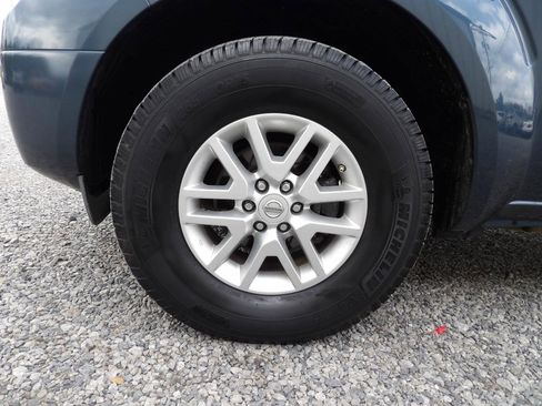 Used 2014 Nissan Frontier SV w/ SV Value Truck Package image 21