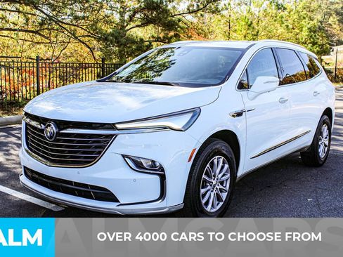 Used 2024 Buick Enclave Premium image 3