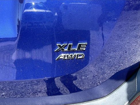 Used 2014 Toyota RAV4 XLE image 8