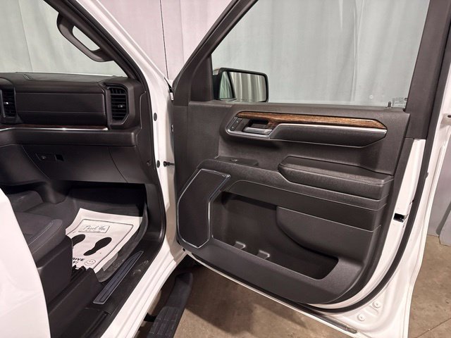 Used 2024 GMC Sierra 1500 SLE AWD/4WD image 32