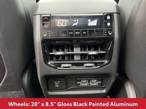 Used 2025 Jeep Grand Cherokee L Limited w/ Black Appearance Package AWD/4WD image 18