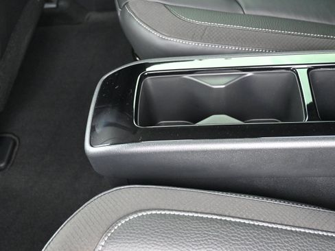 New 2025 Nissan Pathfinder SL w/ SL Premium Package image 18