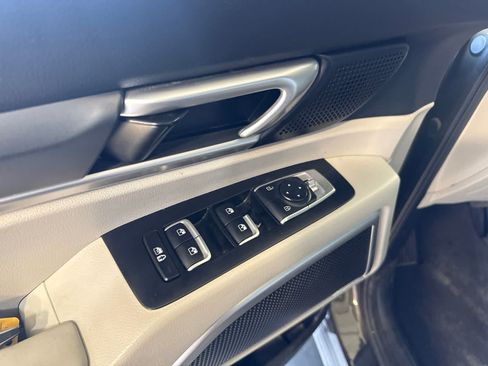 Used 2021 Kia Telluride S FWD image 18
