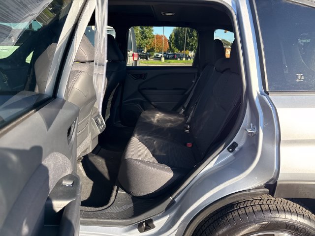 Used 2025 Subaru Forester Premium AWD/4WD image 14