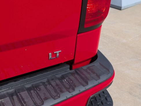 Used 2017 Chevrolet Silverado 1500 LT w/ All Star Edition AWD/4WD image 20