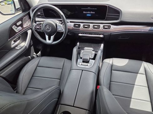 Used 2023 Mercedes-Benz GLS 450 4MATIC image 35
