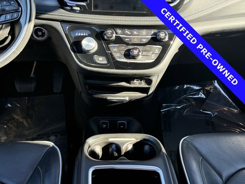 Used 2020 Chrysler Pacifica Limited w/ Advanced Safetytec Group image 20