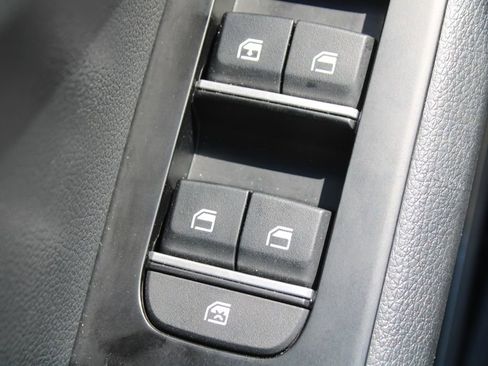 Used 2025 Kia Soul LX w/ LX Technology Package image 19