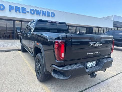 Used 2021 GMC Sierra 2500 Denali w/ Denali Black Diamond Edition AWD/4WD image 5