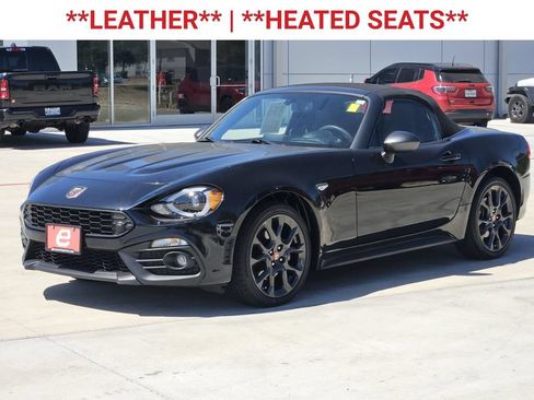 Used 2019 FIAT 124 Spider Abarth w/ Convenience Group RWD image 3