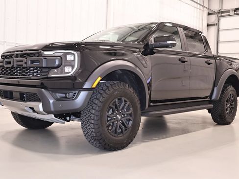 Certified 2025 Ford Ranger Raptor AWD/4WD image 6