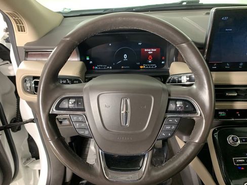 Used 2022 Lincoln Nautilus Reserve w/ Equipment Group 201A AWD/4WD image 22