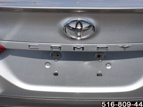 Used 2019 Toyota Camry XSE image 29