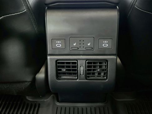 Used 2024 Subaru Solterra AWD/4WD image 28