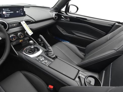 New 2026 MAZDA MX-5 Miata Grand Touring w/ Weather Package RWD image 30