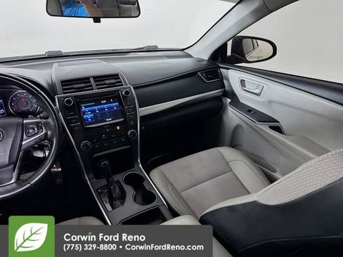 Used 2017 Toyota Camry SE image 21