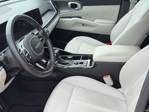 Used 2024 Kia Sorento SX FWD image 19