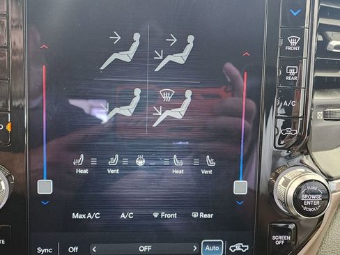 Used 2022 RAM 1500 Laramie image 18