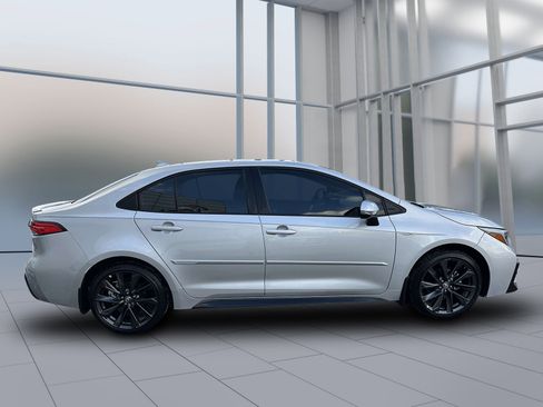 Used 2026 Toyota Corolla SE image 4