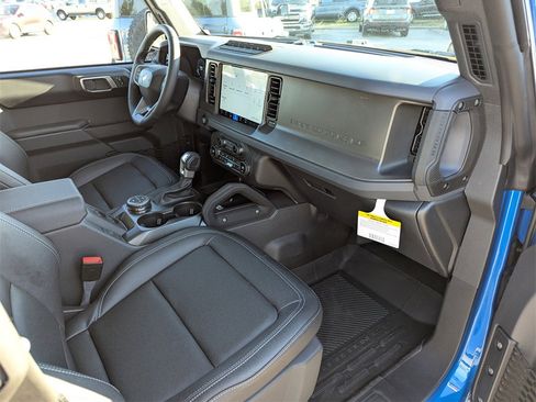 New 2025 Ford Bronco Badlands image 33