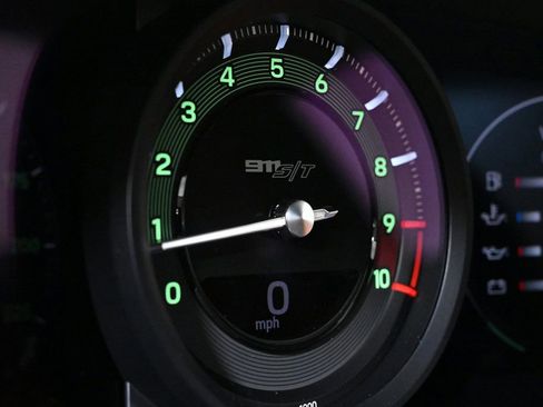 Certified 2024 Porsche 911 S/T image 26