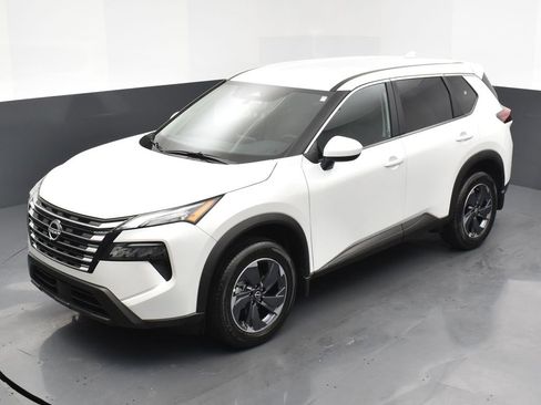 New 2026 Nissan Rogue SV image 25