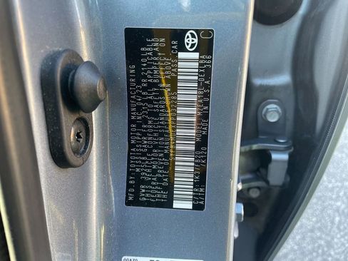 Used 2023 Toyota Corolla LE image 32