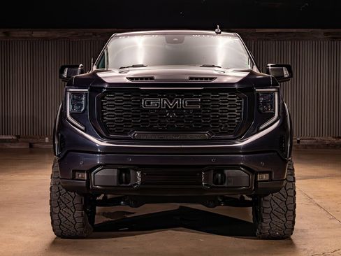 Used 2023 GMC Sierra 1500 AT4 w/ AT4 Premium Package AWD/4WD image 2