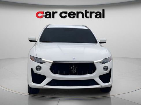 Used 2019 Maserati Levante GTS AWD/4WD image 8
