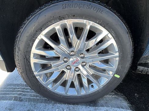 New 2026 GMC Yukon XL Elevation w/ Elevation Premium Package image 9