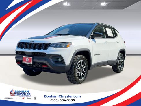 New 2026 Jeep Compass Trailhawk image 1