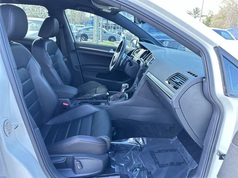 Used 2019 Volkswagen GTI Autobahn image 17